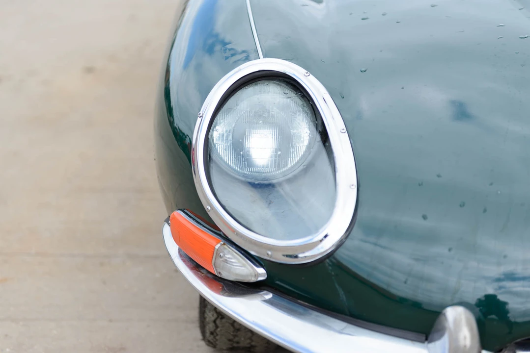 Jaguar E-Type Series 1 2+2 - Image 17 of 31