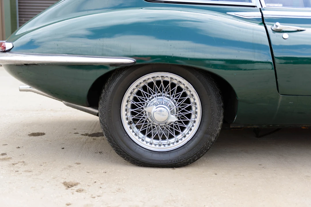 Jaguar E-Type Series 1 2+2 - Image 22 of 31