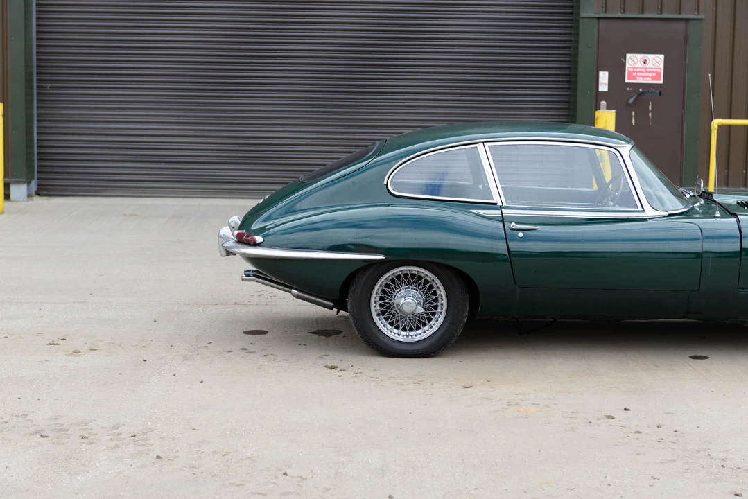 Jaguar E-Type Series 1 2+2 - Image 28 of 31