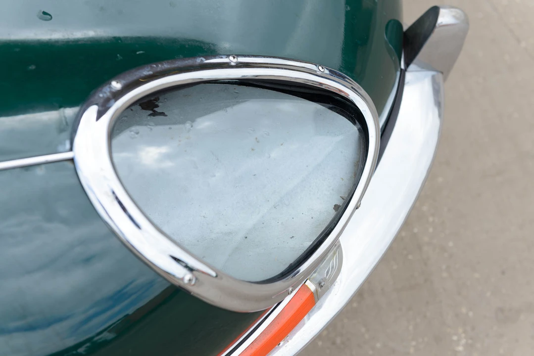 Jaguar E-Type Series 1 2+2 - Image 29 of 31