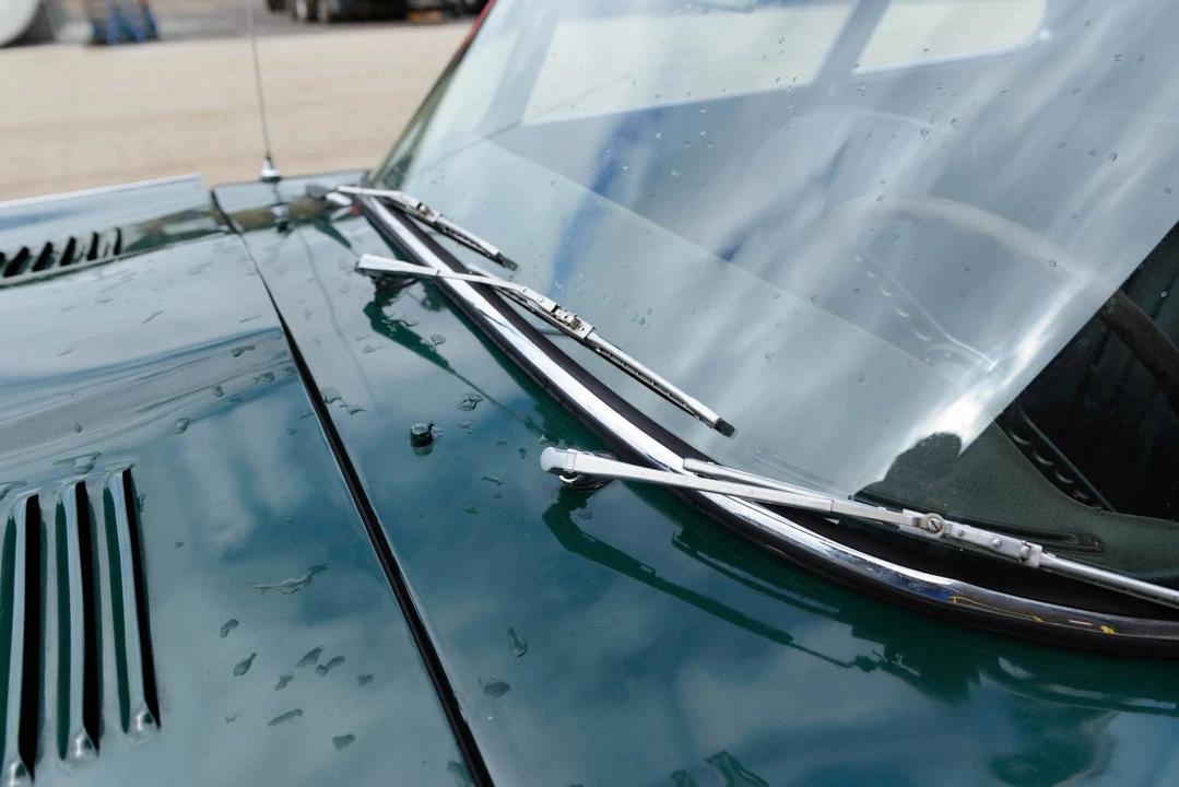 Jaguar E-Type Series 1 2+2 - Image 31 of 31