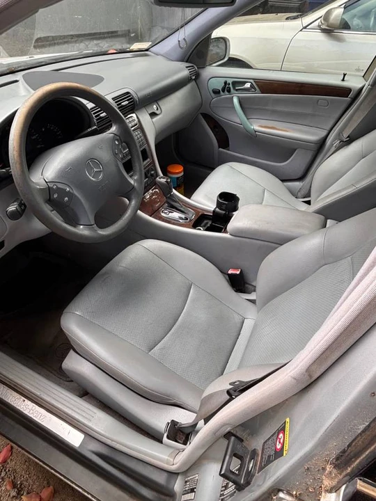 2002 Mercedes-Benz W203 C-Class - Image 3 of 4