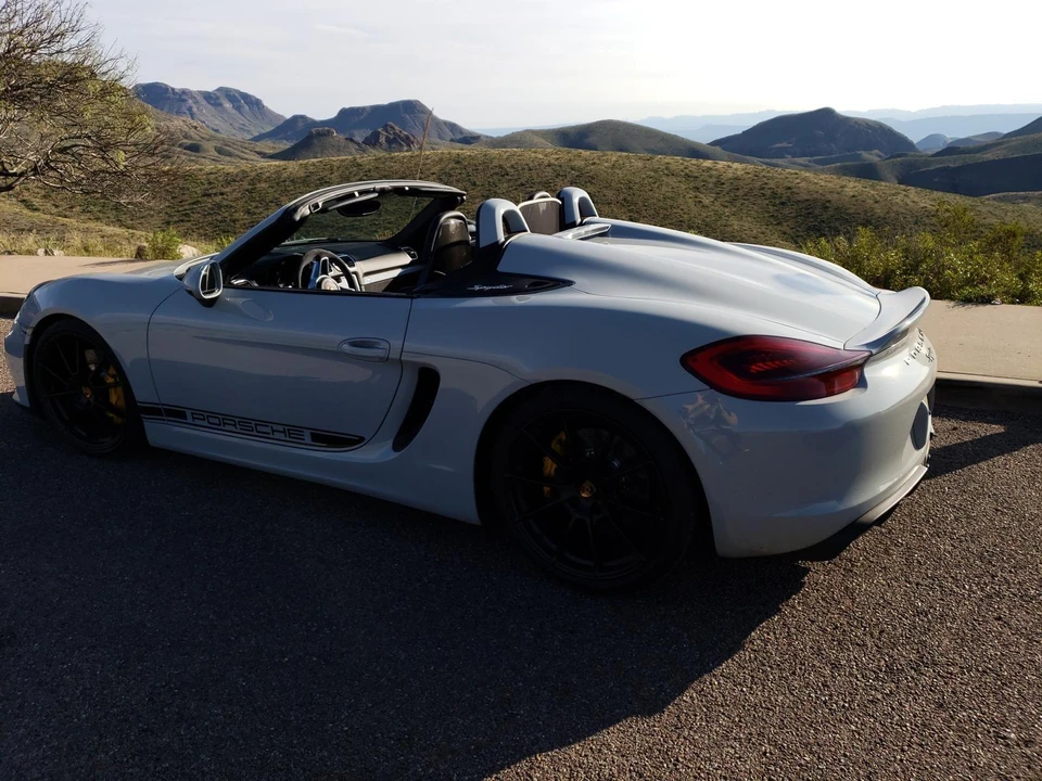 2016 Porsche 981 Boxster Spyder - Image 2 of 5