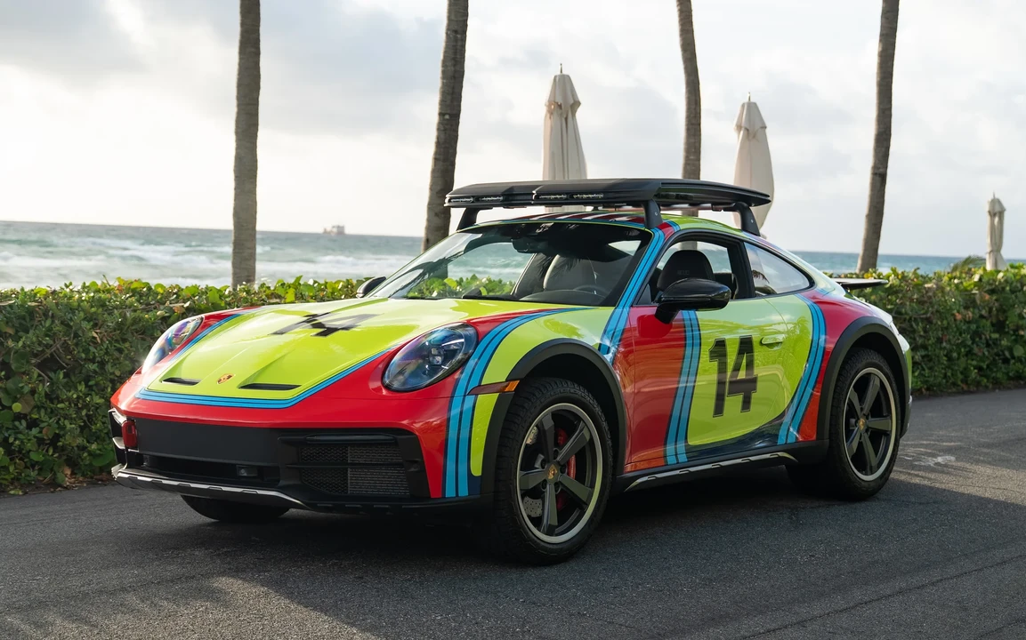 2024 Porsche 992 Dakar - Image 2 of 31