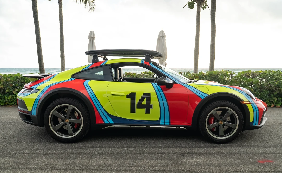 2024 Porsche 992 Dakar - Image 15 of 31