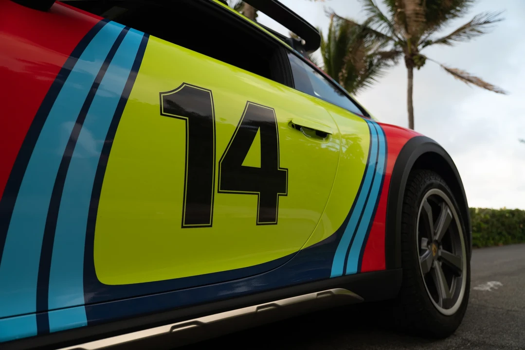 2024 Porsche 992 Dakar - Image 30 of 31