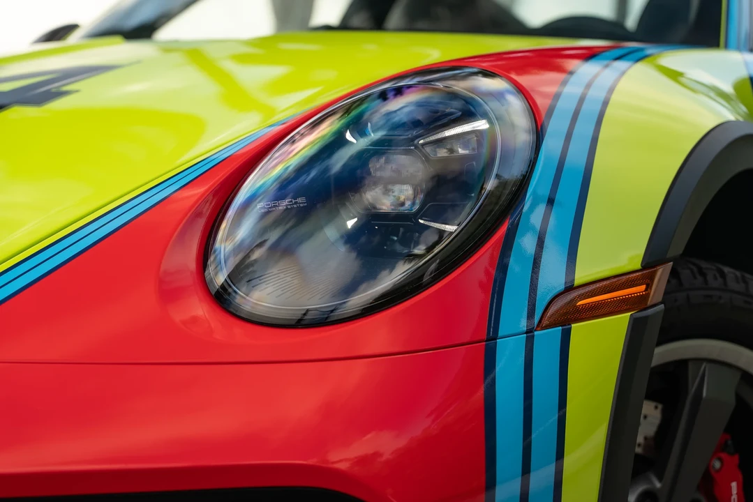 2024 Porsche 992 Dakar - Image 24 of 31