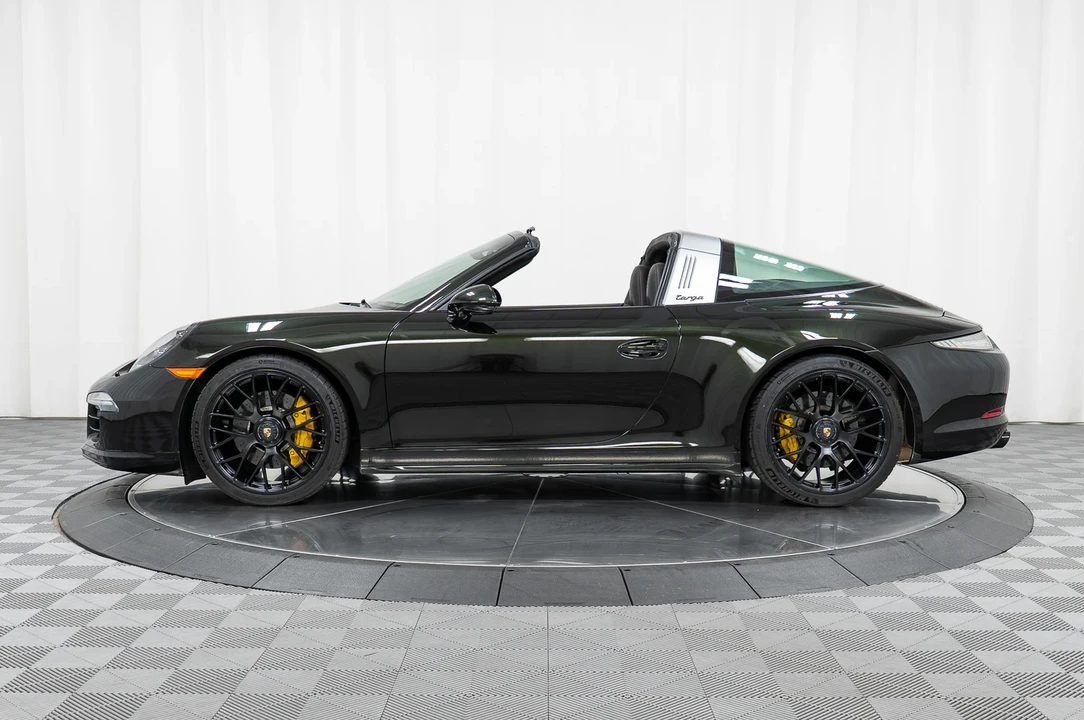 2016 Porsche 991 Targa 4 GTS - Image 15 of 31