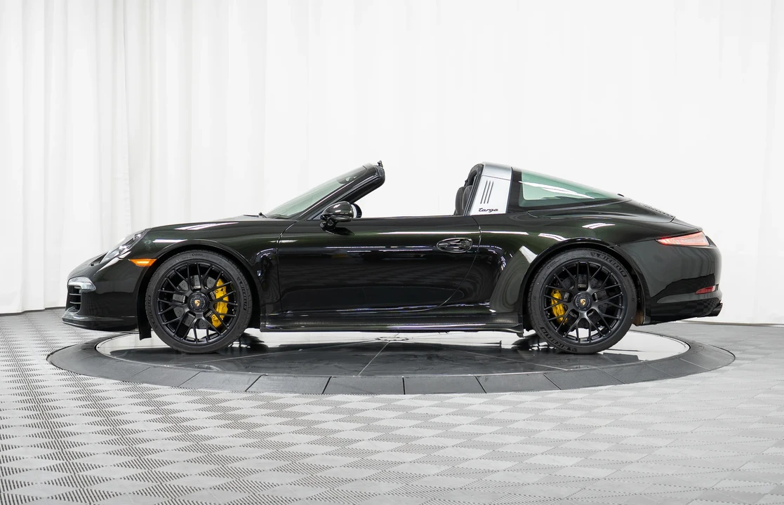 2016 Porsche 991 Targa 4 GTS - Image 16 of 31