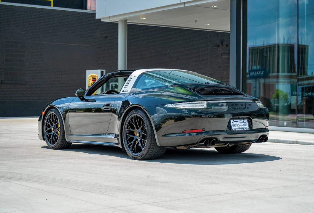 2016 Porsche 991 Targa 4 GTS - Image 22 of 31