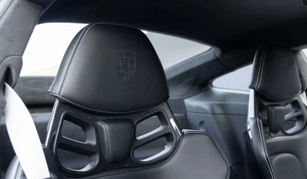 2022 Porsche 992 GT3 - Image 4 of 5