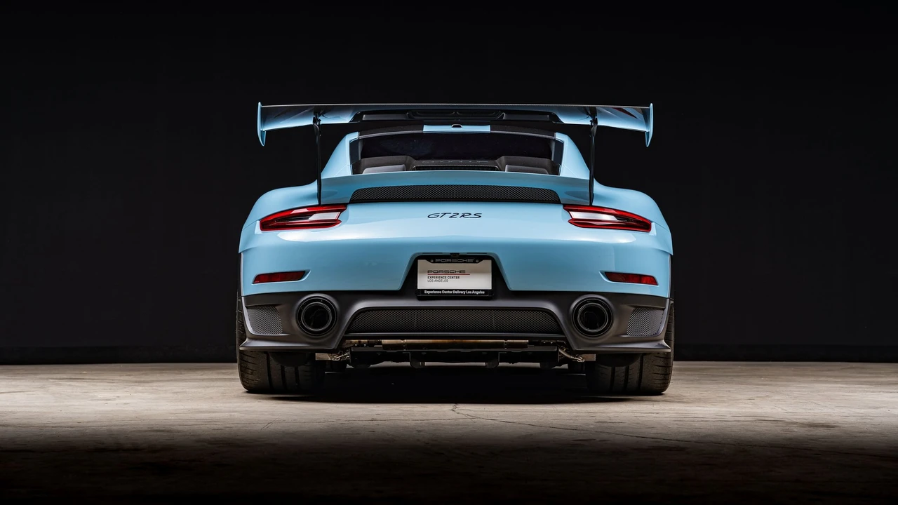 2018 Porsche 991 GT2 RS - Image 3 of 15