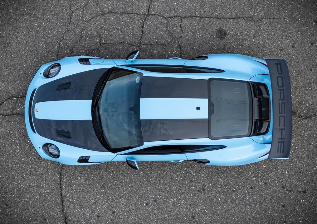 2018 Porsche 991 GT2 RS - Image 4 of 15