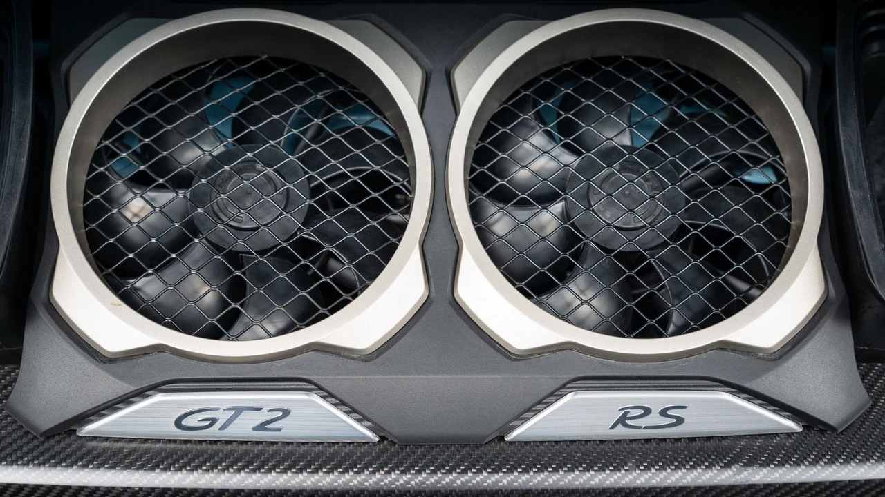 2018 Porsche 991 GT2 RS - Image 12 of 15