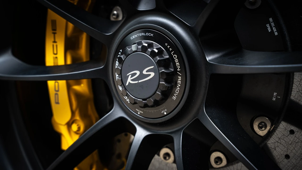 2018 Porsche 991 GT2 RS - Image 13 of 15