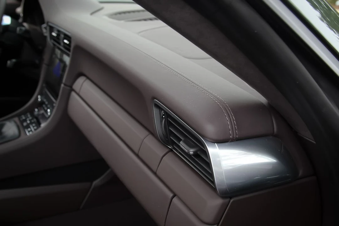 2018 Porsche 991 Carrera 4S - Image 19 of 22