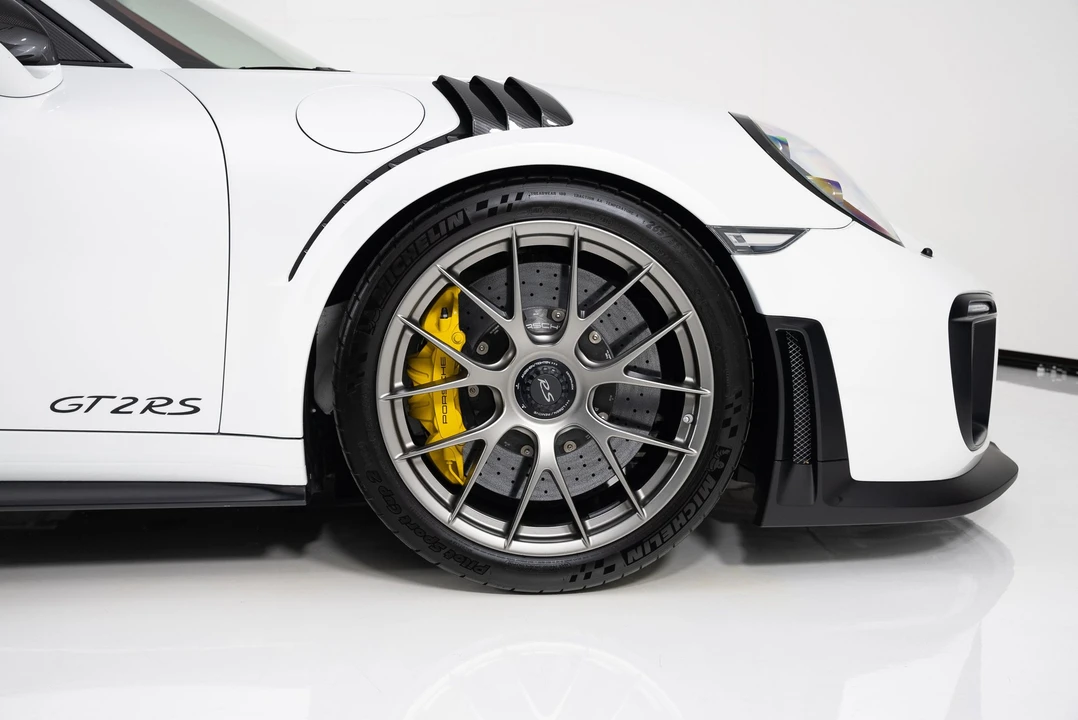 2018 Porsche 991 GT2 RS - Image 11 of 27