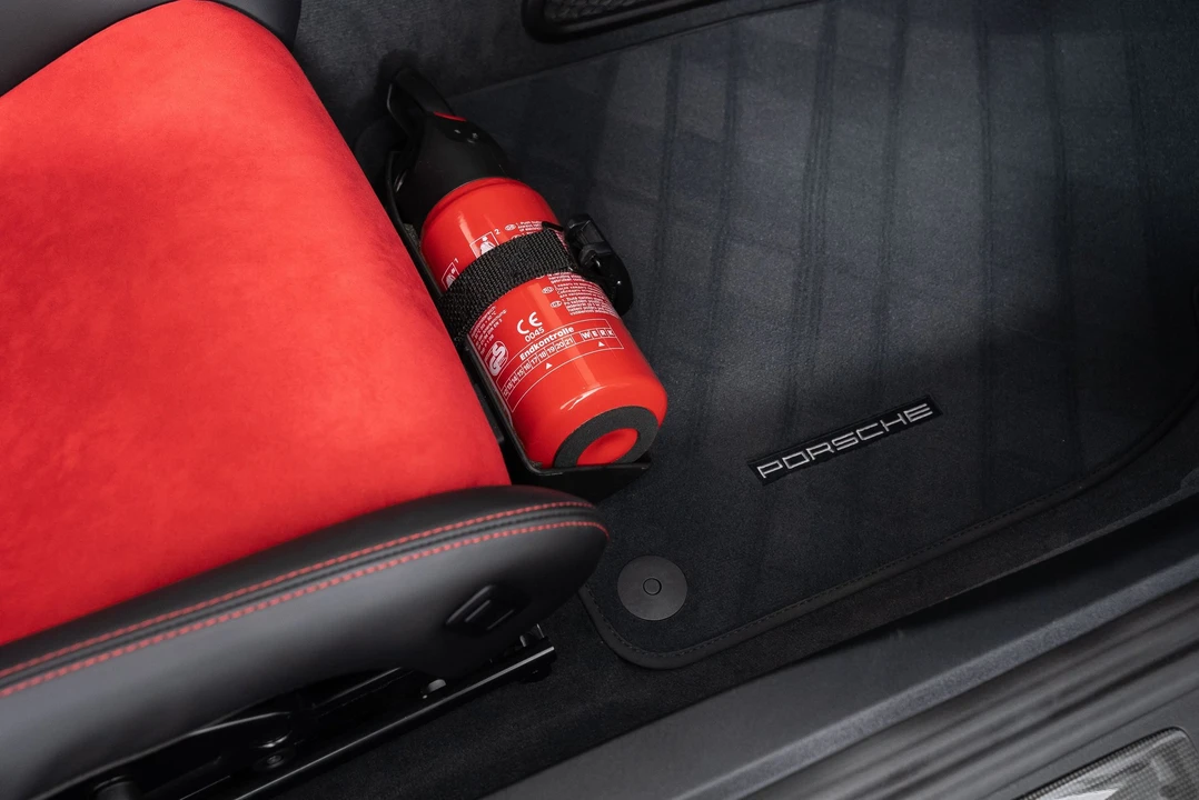 2018 Porsche 991 GT2 RS - Image 20 of 27