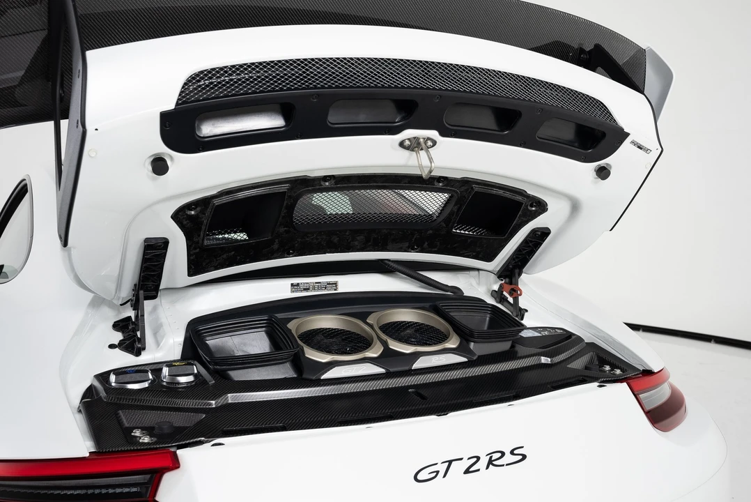 2018 Porsche 991 GT2 RS - Image 21 of 27
