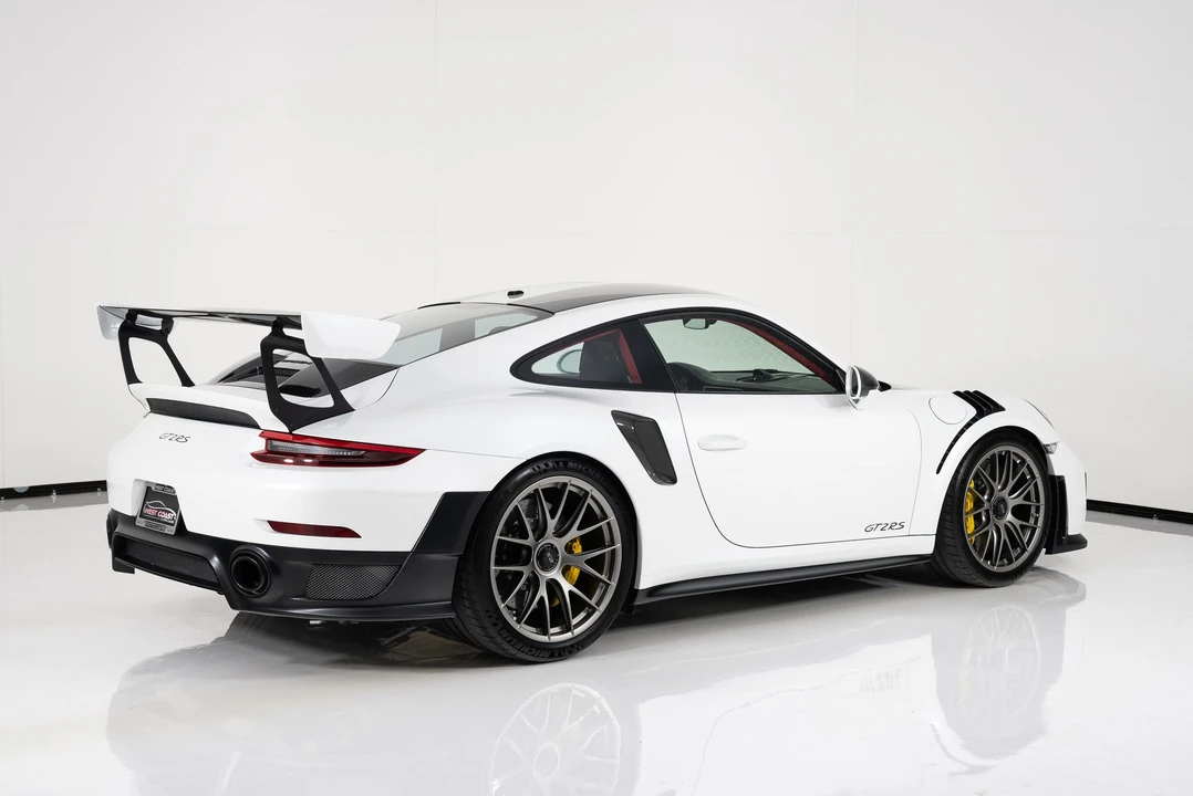 2018 Porsche 991 GT2 RS - Image 3 of 27