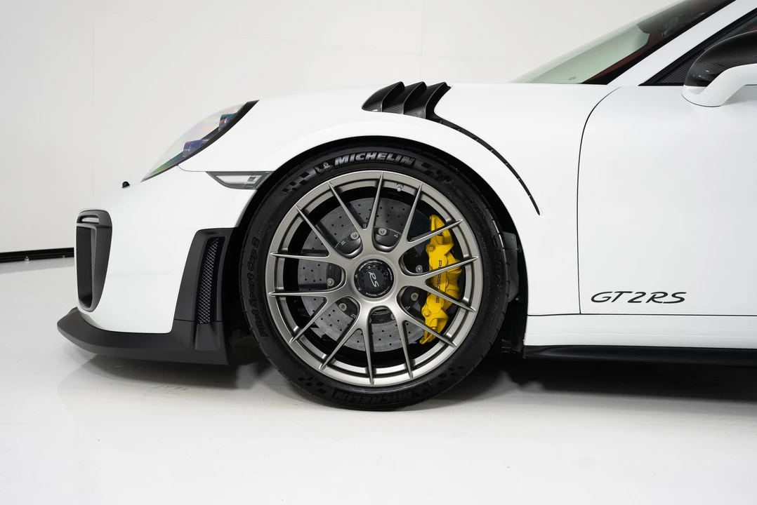 2018 Porsche 991 GT2 RS - Image 9 of 27