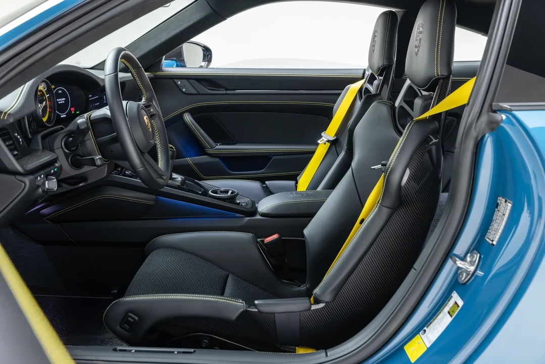 2022 Porsche 992 GT3 Touring - Image 29 of 31