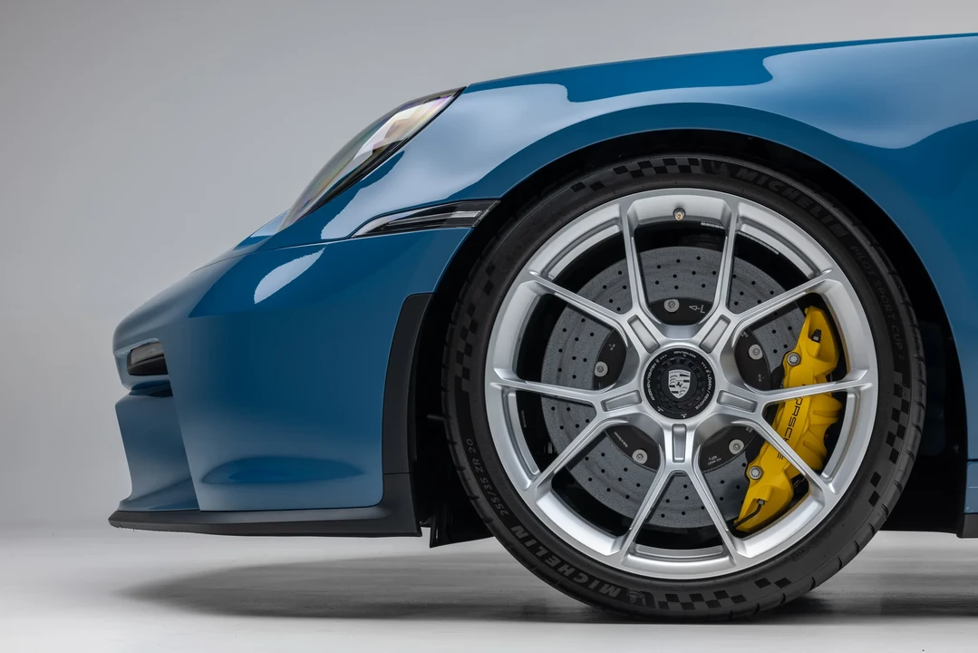 2022 Porsche 992 GT3 Touring - Image 18 of 31