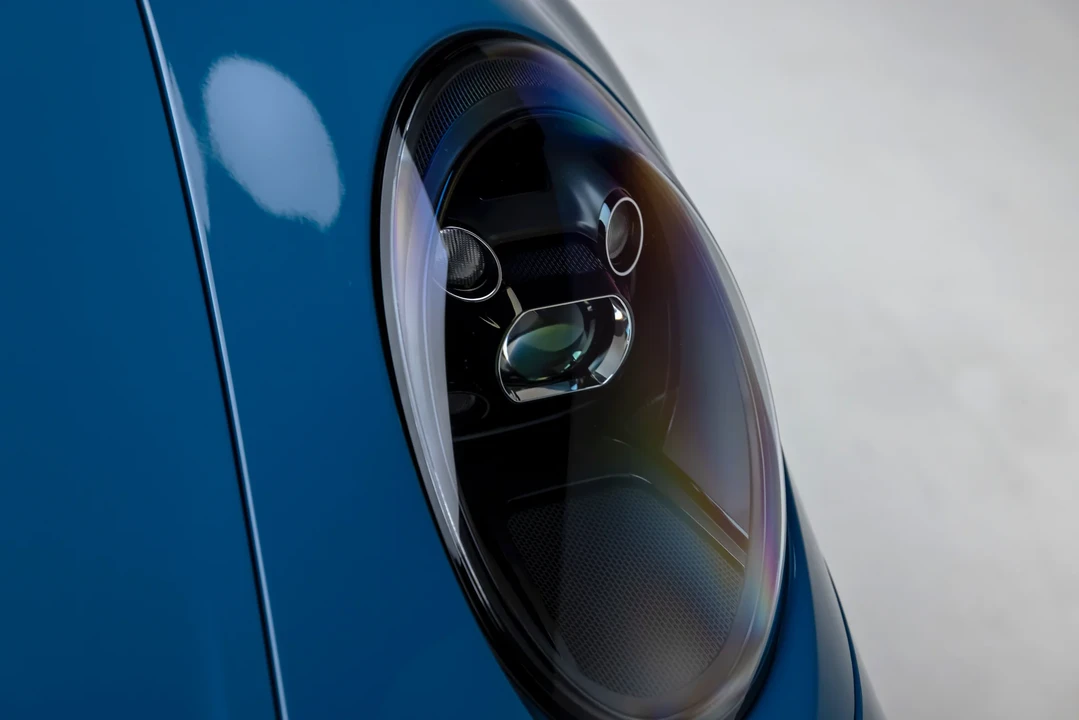 2022 Porsche 992 GT3 Touring - Image 14 of 31