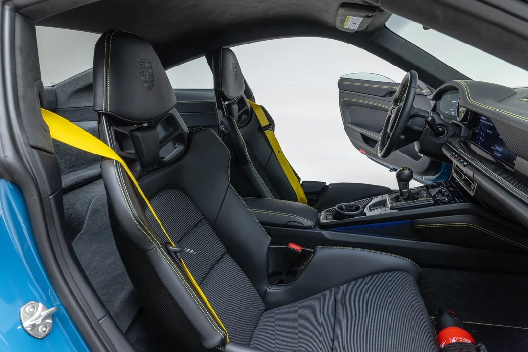 2022 Porsche 992 GT3 Touring - Image 26 of 31