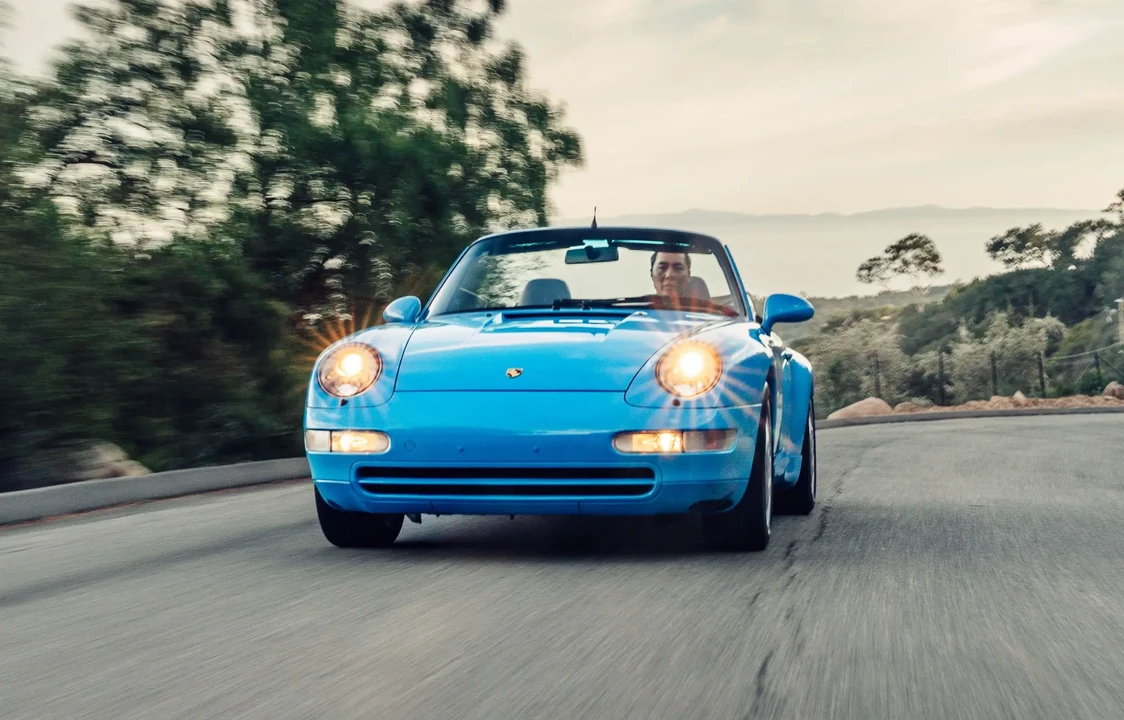 1997 Porsche 993 Carrera 4 - Image 4 of 6