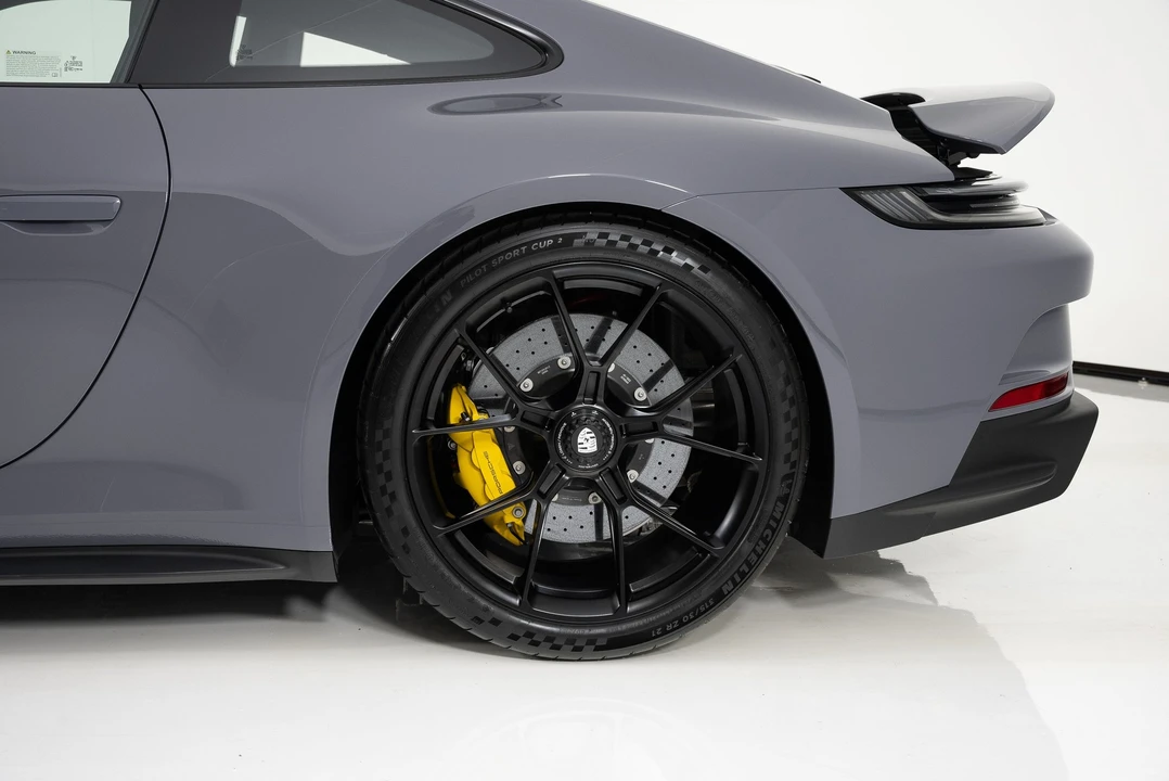 2023 Porsche 992 GT3 - Image 10 of 31