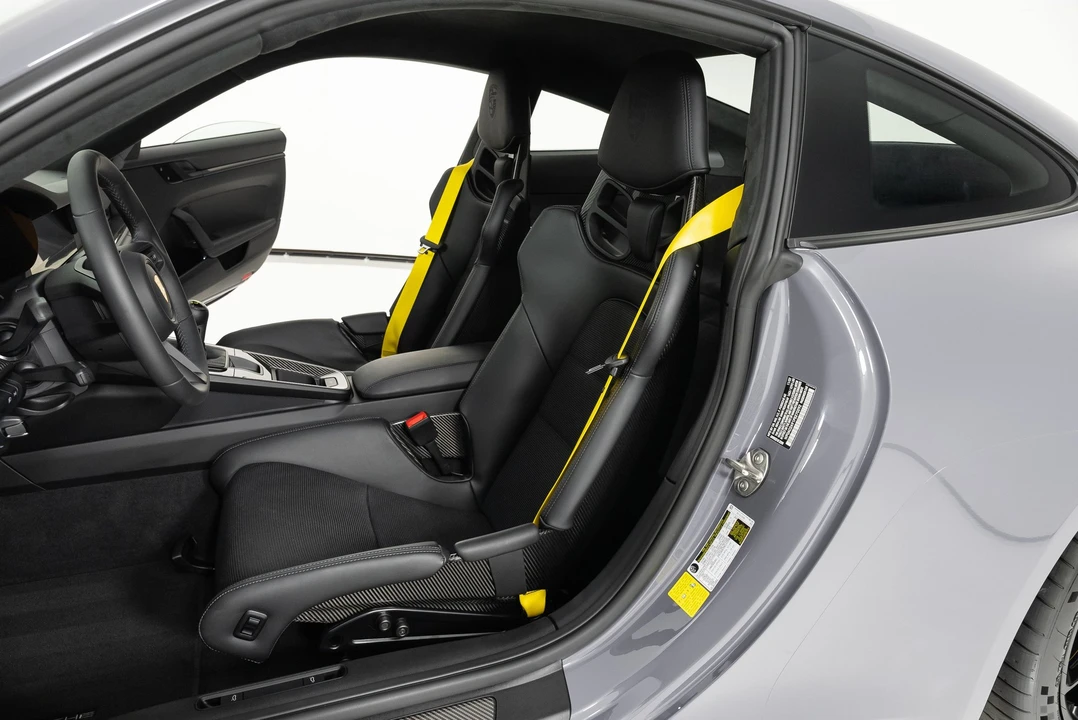 2023 Porsche 992 GT3 - Image 14 of 31