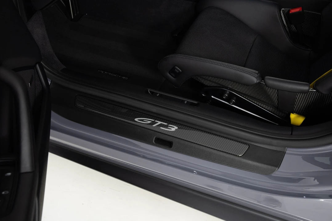 2023 Porsche 992 GT3 - Image 24 of 31