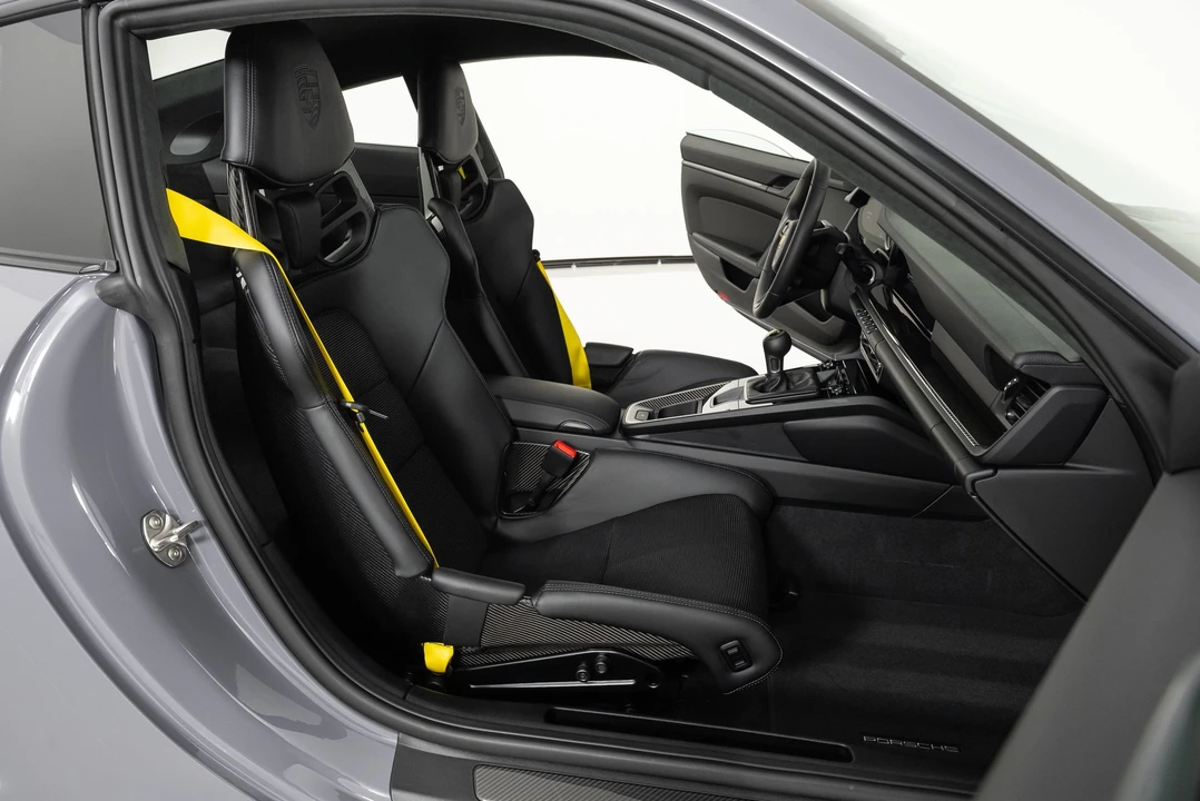 2023 Porsche 992 GT3 - Image 26 of 31