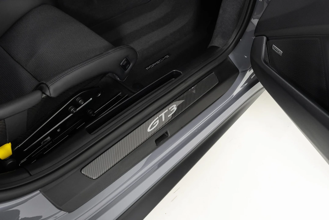 2023 Porsche 992 GT3 - Image 27 of 31