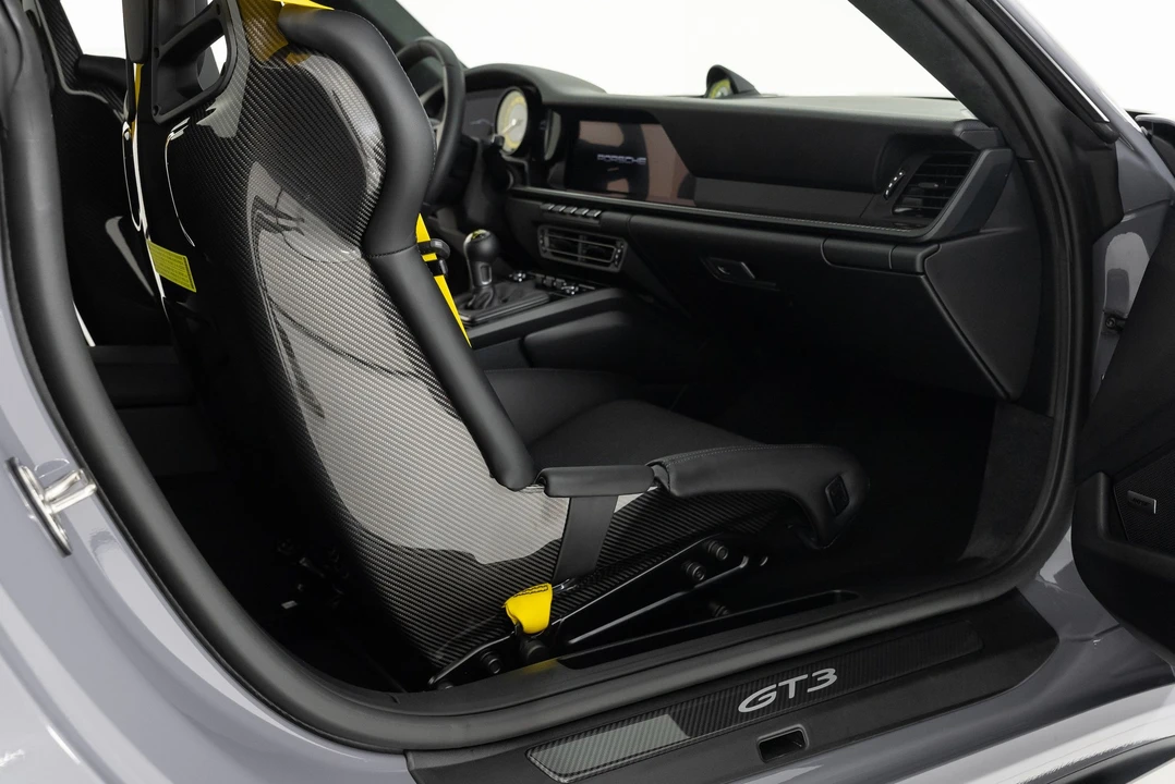 2023 Porsche 992 GT3 - Image 29 of 31