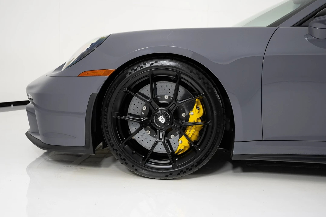 2023 Porsche 992 GT3 - Image 9 of 31