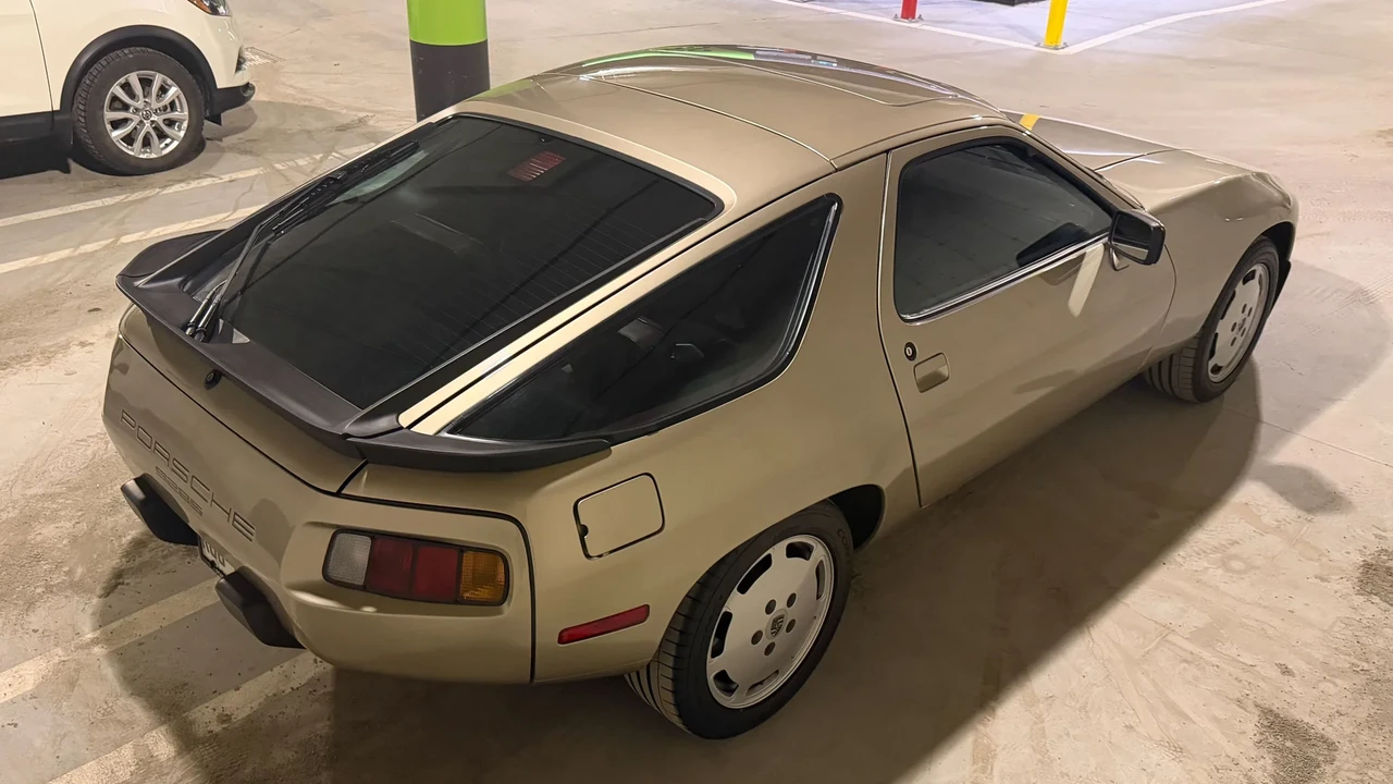 1986 Porsche 928 S - Image 17 of 31