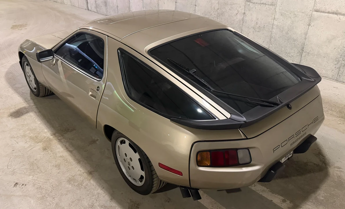 1986 Porsche 928 S - Image 13 of 31