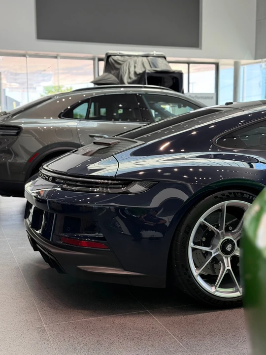 2022 Porsche 992 GT3 - Image 3 of 12