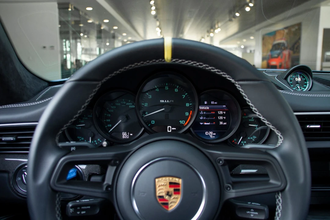 2016 Porsche 991 R - Image 15 of 17