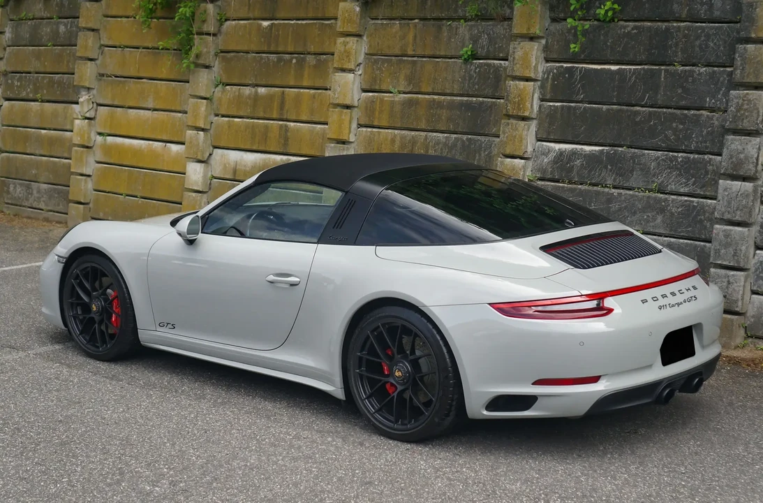 2017 Porsche 991 Targa 4 GTS - Image 4 of 6