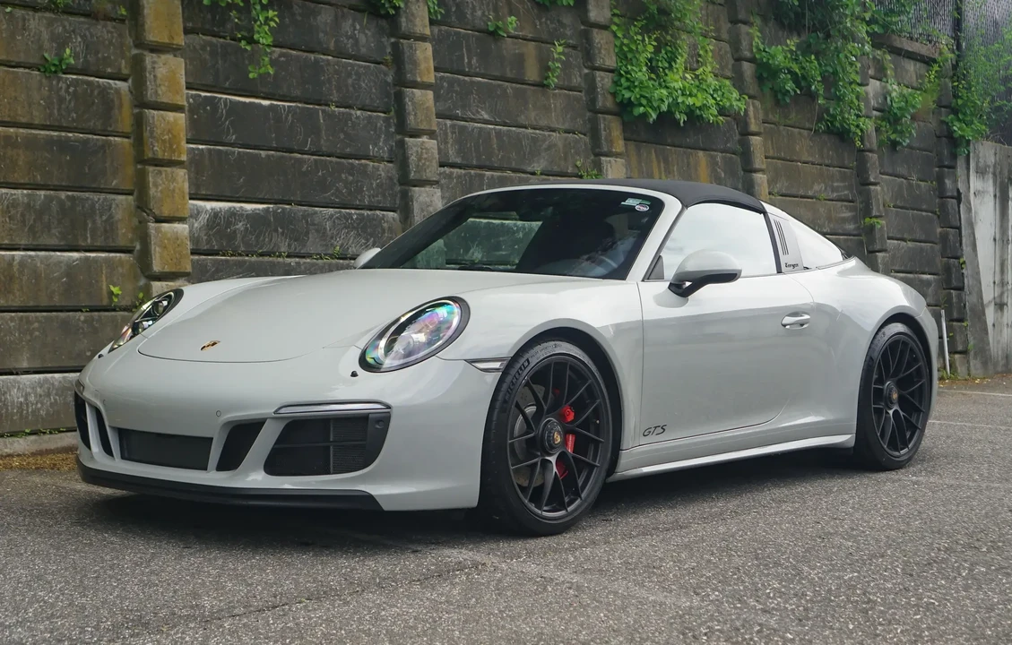 2017 Porsche 991 Targa 4 GTS - Image 6 of 6