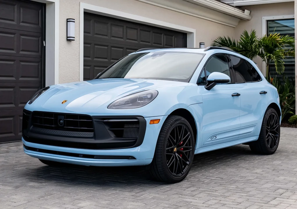 2023 Porsche Macan GTS - Image 2 of 6
