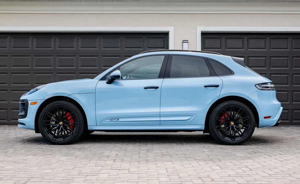 2023 Porsche Macan GTS - Image 3 of 6
