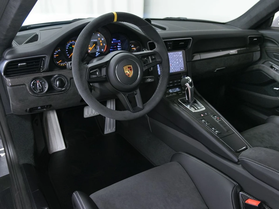 2018 Porsche 991 GT2 RS - Image 7 of 10