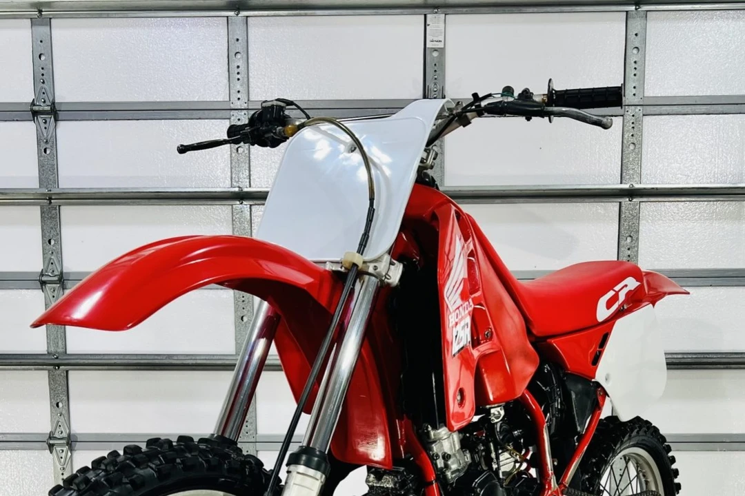 1988 Honda CR - Image 9 of 13