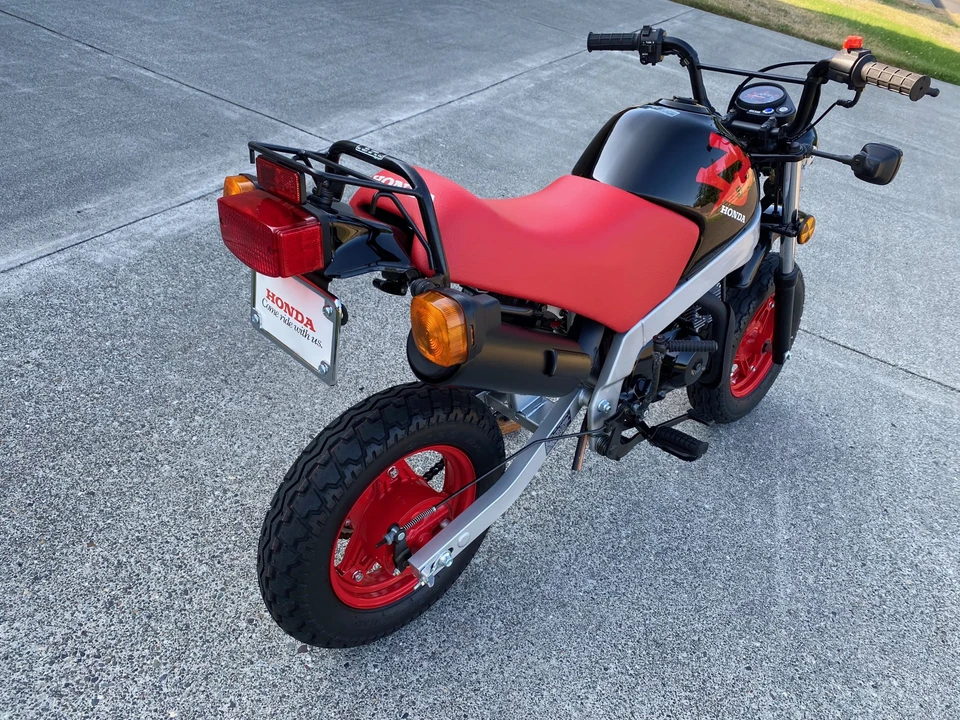 1988 Honda Motorcycles - Image 18 of 31