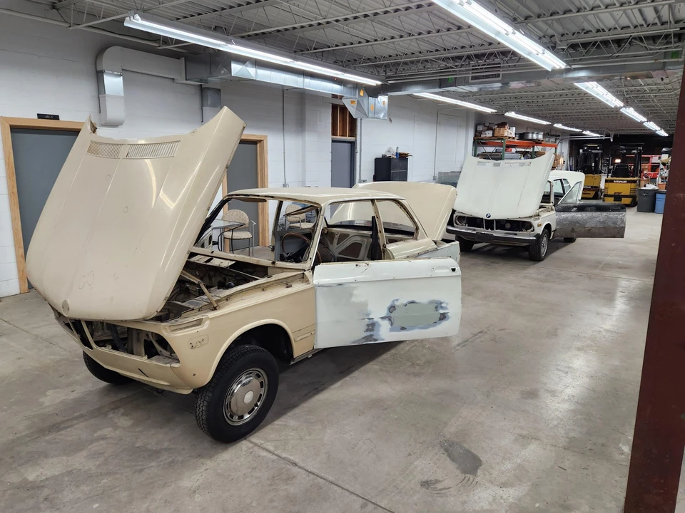 2002 BMW 2002 - Image 3 of 31