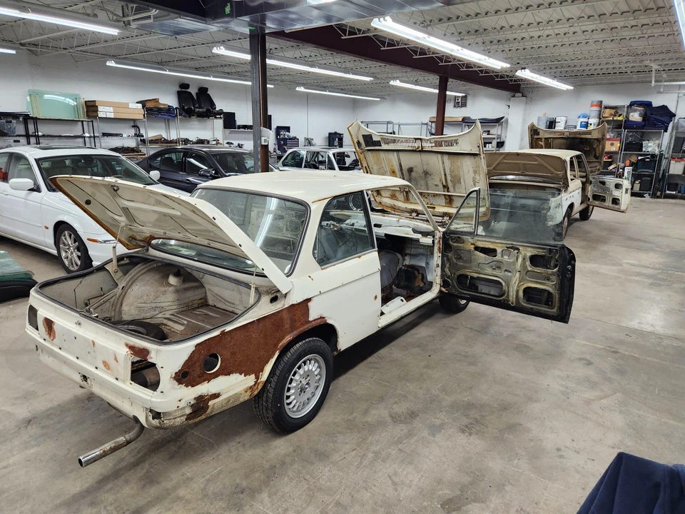 2002 BMW 2002 - Image 7 of 31